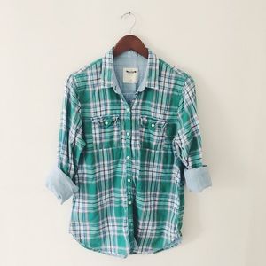 Abercrombie and Fitch top